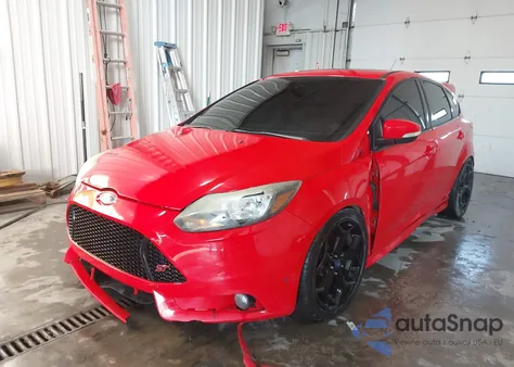 2013 Ford Focus St z USA, uszkodzony, nr VIN 1FADP3L98DL373273